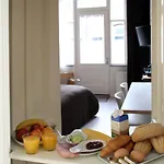 Hof, A Luxury In The Center Of 4* 에인트호번