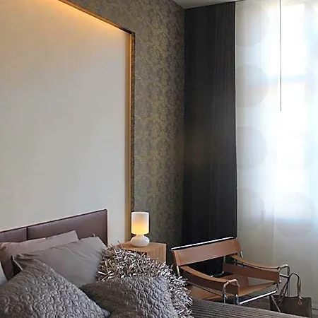 Bed & Breakfast Hof, A Luxury In The Center Of Eindhoven