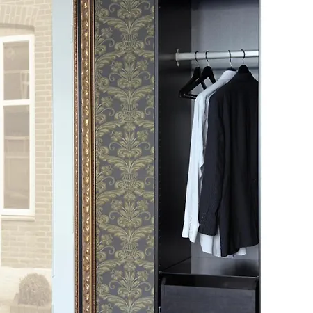 Bed & Breakfast Hof, A Luxury In The Center Of Eindhoven