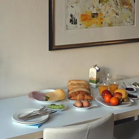 Bed & Breakfast Hof, A Luxury In The Center Of